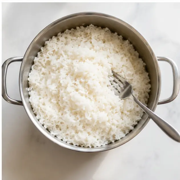 Step 4: Resting and fluffing the rice
