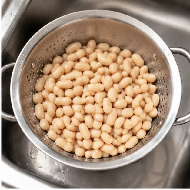 Step 2: Rinsing and draining the cannellini beans